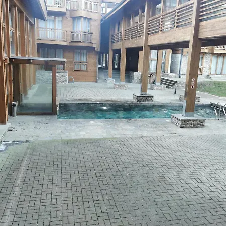 студио ади в комплекс пирин голф 5* Razlog